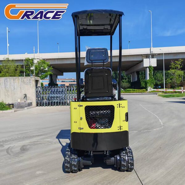 mini-excavator-in-residential-backyard mini-excavator-in-residential-backyard